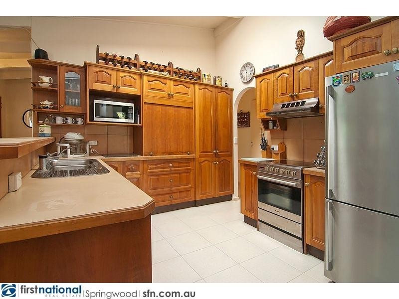 14 Merchant Court, Springwood QLD 4127