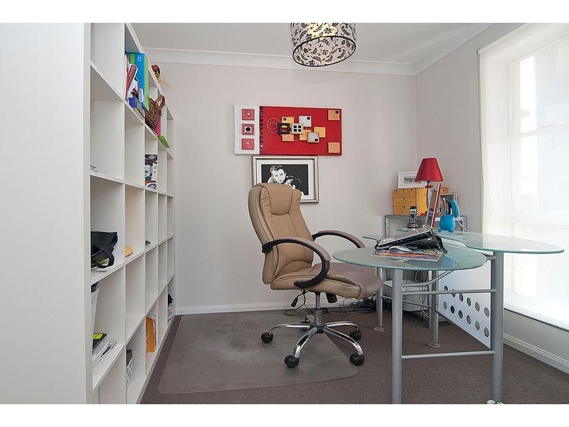 46 Dennis Vale Drive, Daisy Hill QLD 4127