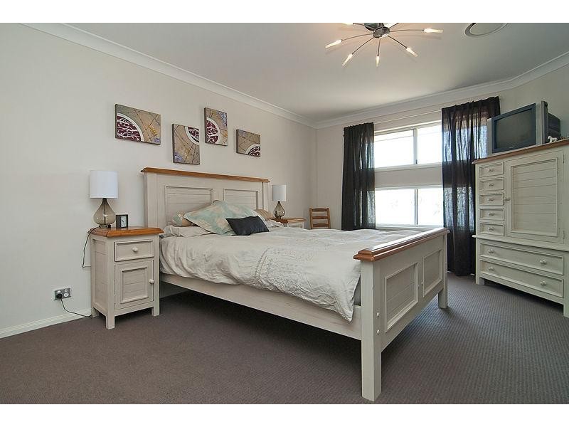 46 Dennis Vale Drive, Daisy Hill QLD 4127