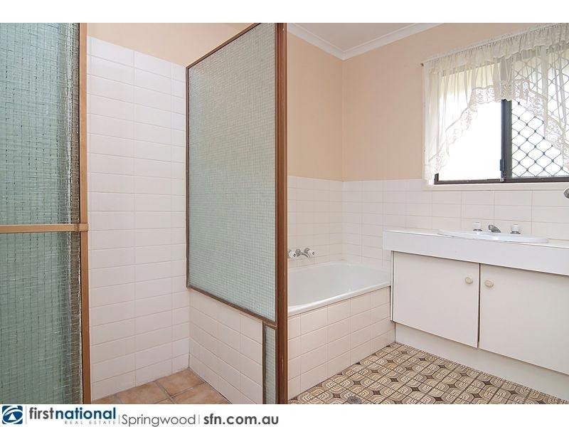 2 Light Street, Springwood QLD 4127