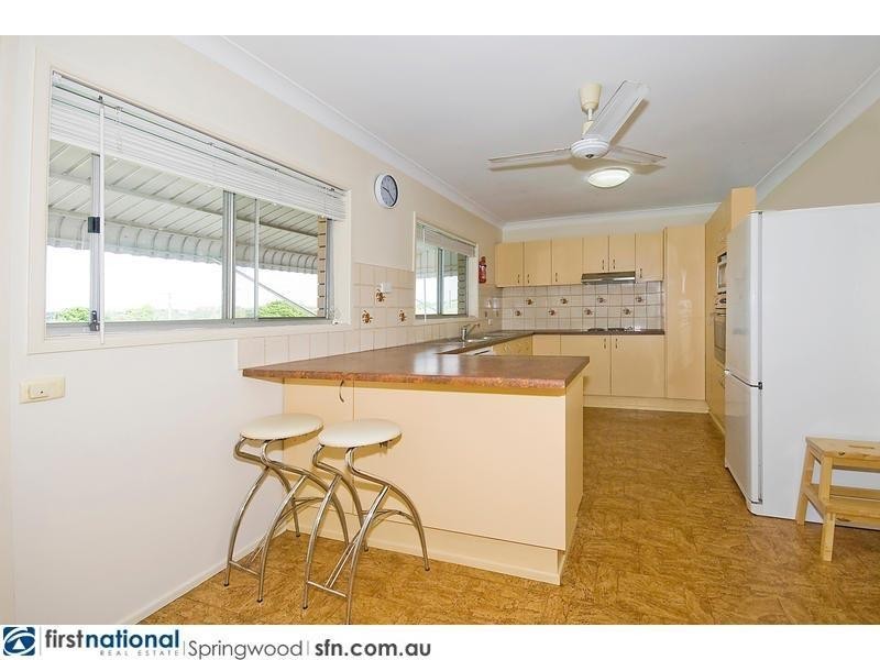 9 Collene Grove, Springwood QLD 4127