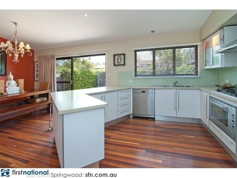 25 Boronia Avenue, Daisy Hill QLD 4127