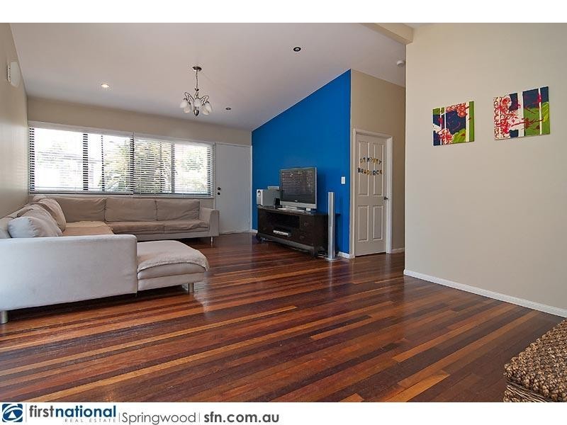 25 Boronia Avenue, Daisy Hill QLD 4127