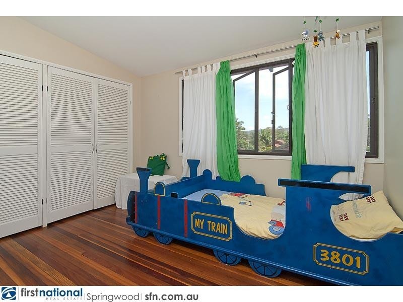 25 Boronia Avenue, Daisy Hill QLD 4127