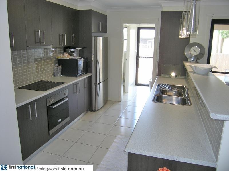 2/94A Shailer Road, Shailer Park QLD 4128