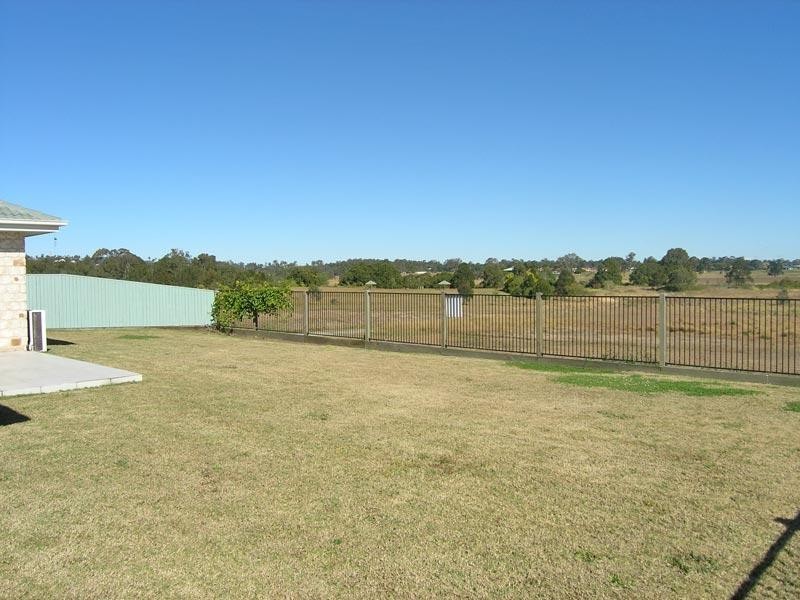 7 River Gum Court, Loganholme QLD 4129