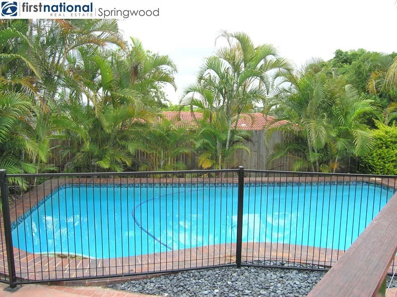 20 Lauretta Avenue, Springwood QLD 4127