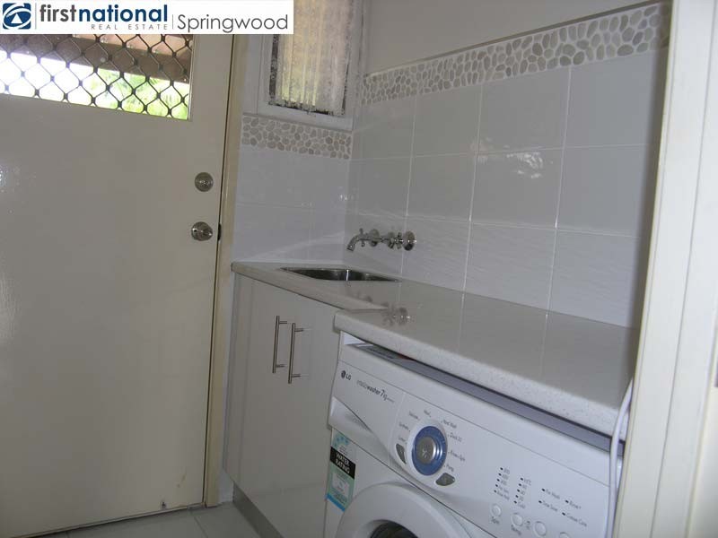 20 Lauretta Avenue, Springwood QLD 4127