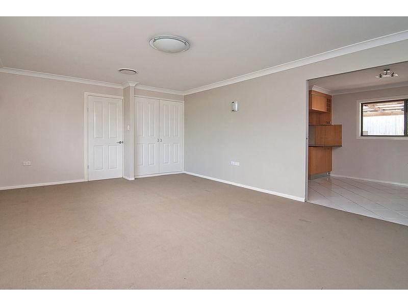 10 Petringa Crescent, Springwood QLD 4127