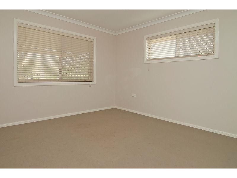 10 Petringa Crescent, Springwood QLD 4127