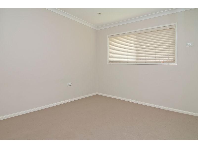 10 Petringa Crescent, Springwood QLD 4127