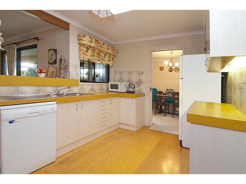 28 Shoalhaven Avenue, Springwood QLD 4127