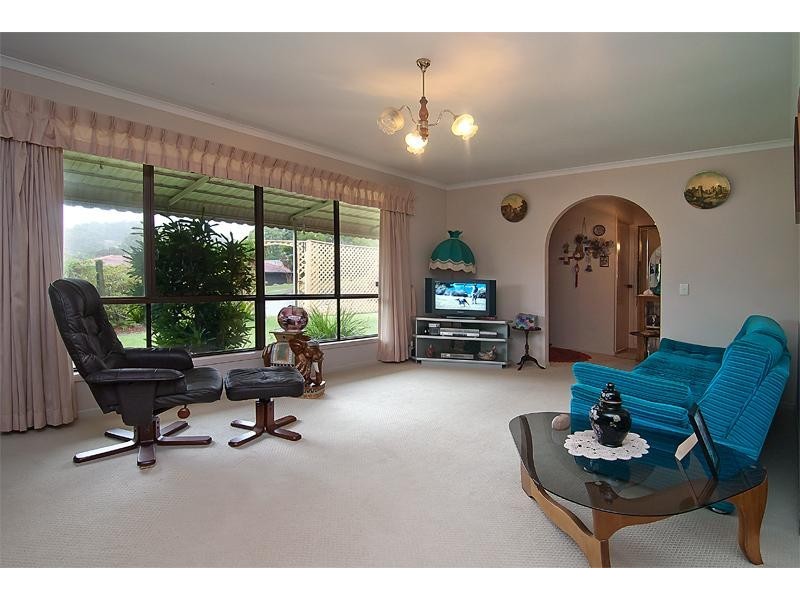 28 Shoalhaven Avenue, Springwood QLD 4127