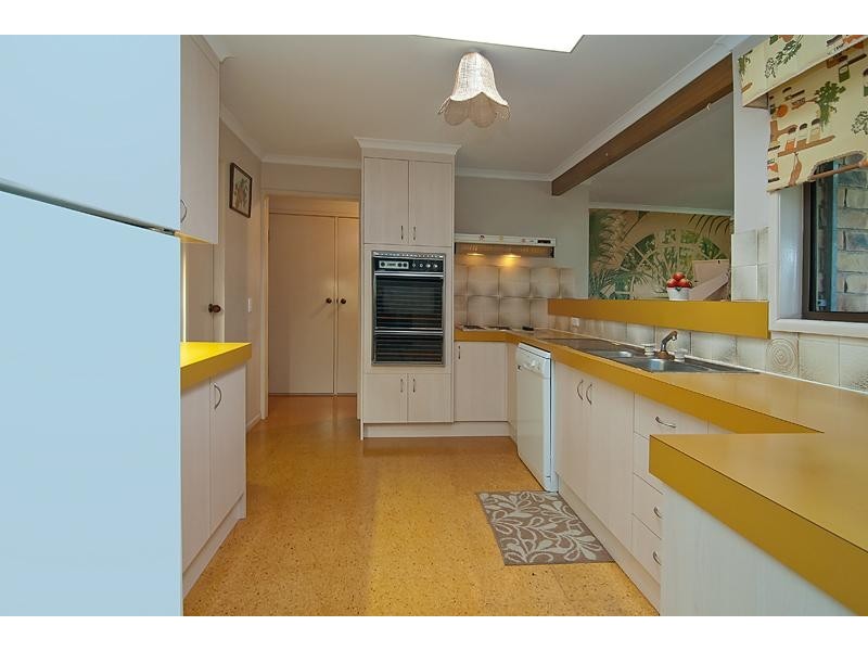 28 Shoalhaven Avenue, Springwood QLD 4127