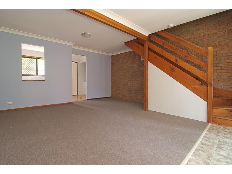 8/15 Elkhorn Street, Woodridge QLD 4114