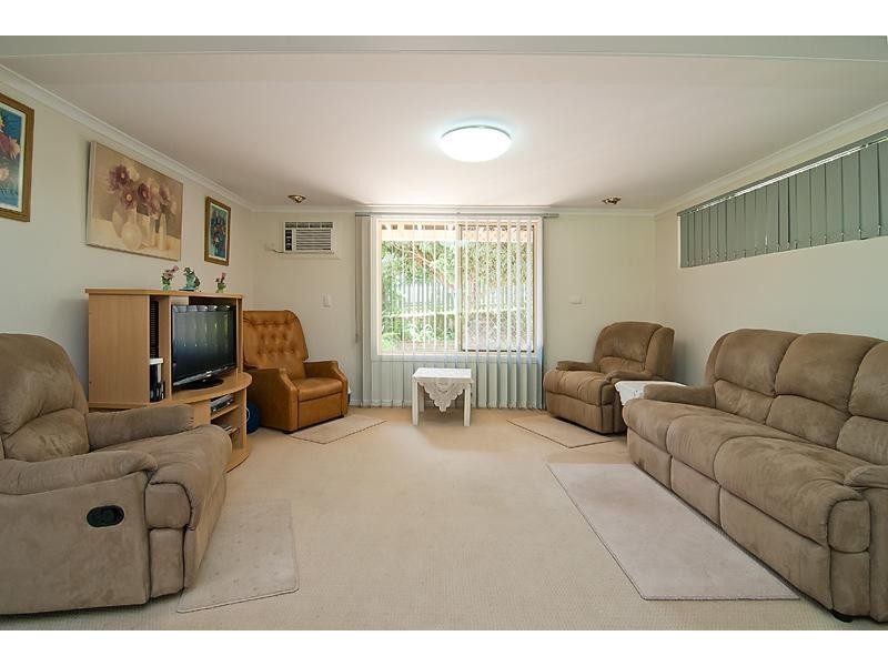 2 Lisbeth Street, Springwood QLD 4127