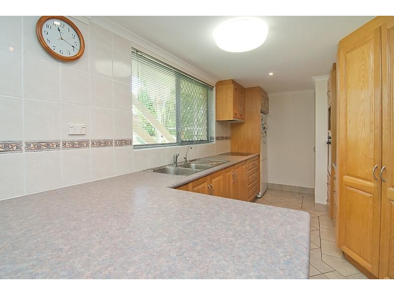 2 Lisbeth Street, Springwood QLD 4127