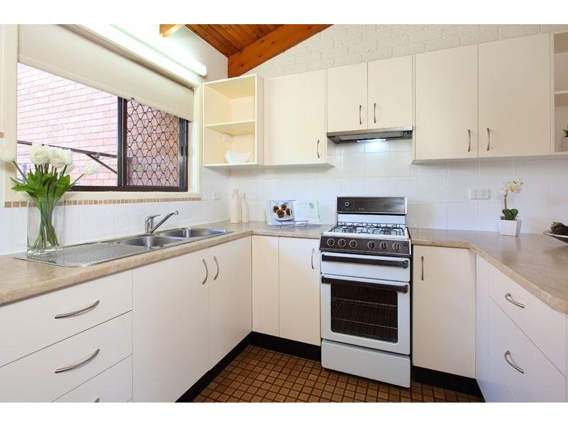 24/22A Kumbari Street, Rochedale South QLD 4123