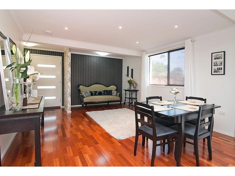 4 Wilmington Court, Springwood QLD 4127