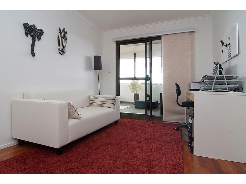 4 Wilmington Court, Springwood QLD 4127