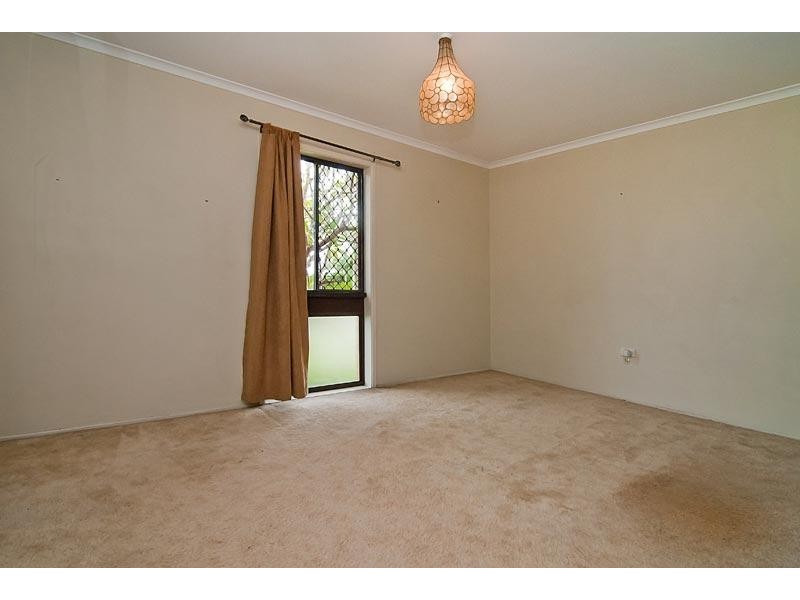 40 Van Dieman Crescent, Springwood QLD 4127