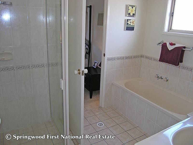 4 Lamington Place, Loganholme QLD 4129