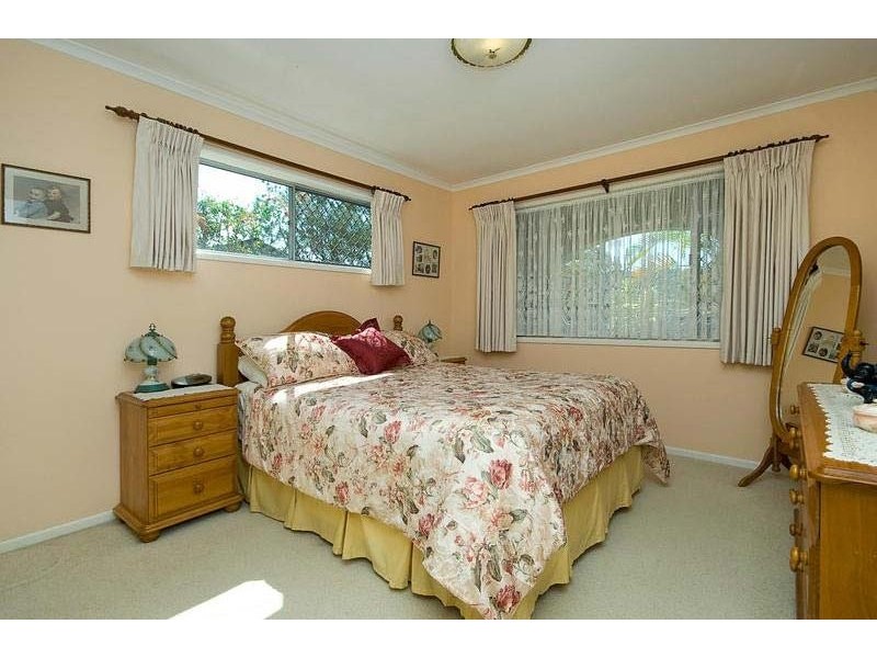 55 Barbaralla Drive, Springwood QLD 4127