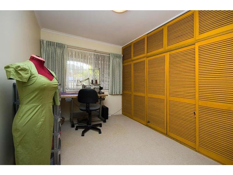 55 Barbaralla Drive, Springwood QLD 4127
