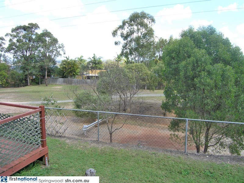 2/167 John Paul Drive, Daisy Hill QLD 4127