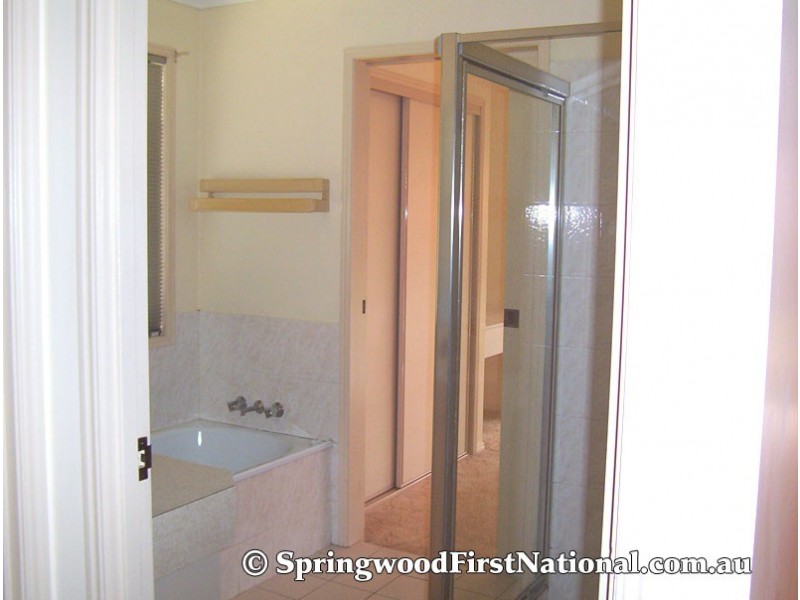 98 Edenlea Drive, Meadowbrook QLD 4131