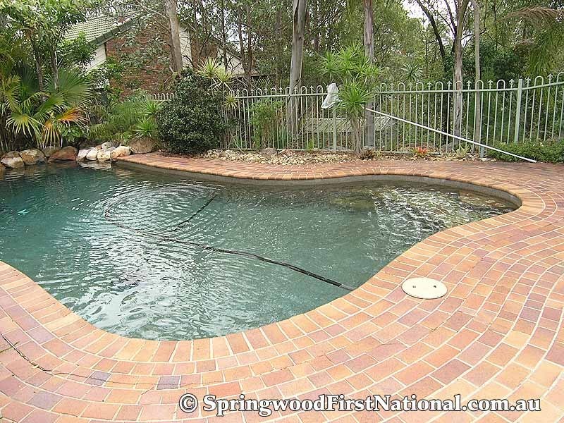 1 Langi Court, Shailer Park QLD 4128
