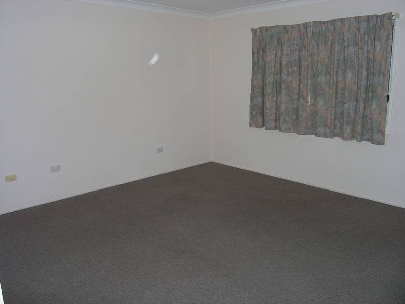 4 Wilpena Court, Springwood QLD 4127