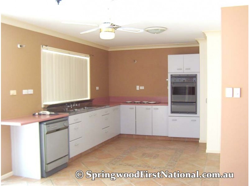 32 Coleman Crescent, Springwood QLD 4127