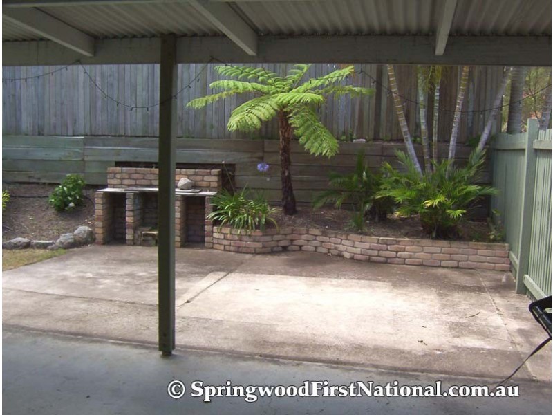 32 Coleman Crescent, Springwood QLD 4127