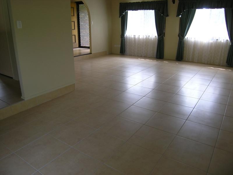 11 Hibbertia Court, Springwood QLD 4127