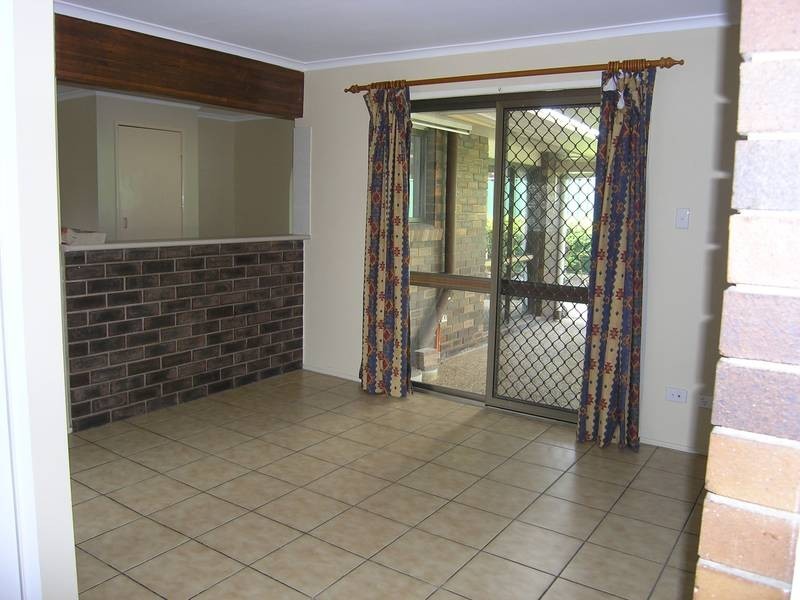 11 Hibbertia Court, Springwood QLD 4127