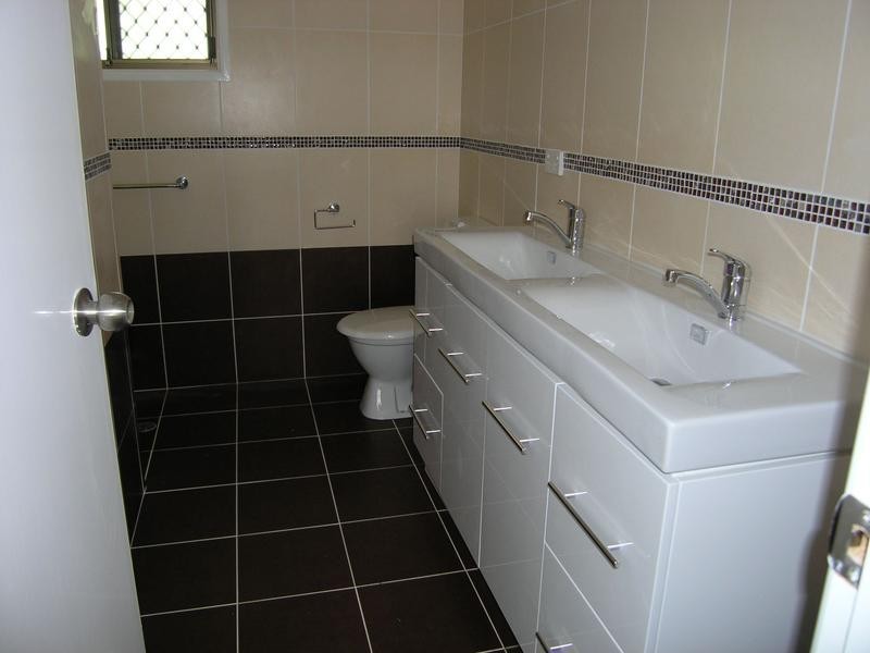 11 Hibbertia Court, Springwood QLD 4127