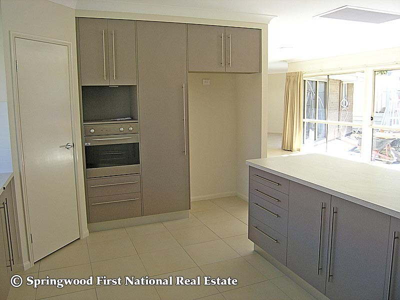 9 Fielding Drive, Rochedale South QLD 4123