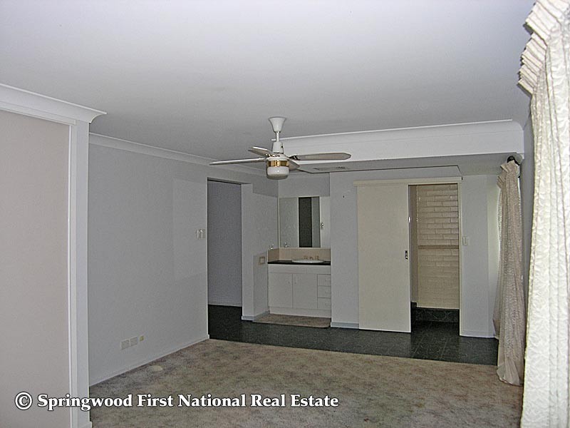 8 Aletta Street, Shailer Park QLD 4128