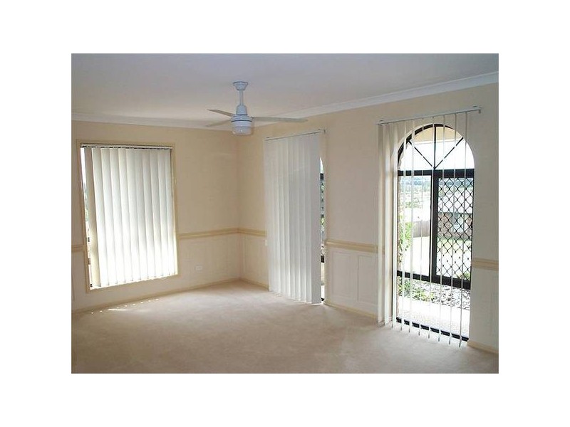 7 Sundar Crescent, Tanah Merah QLD 4128