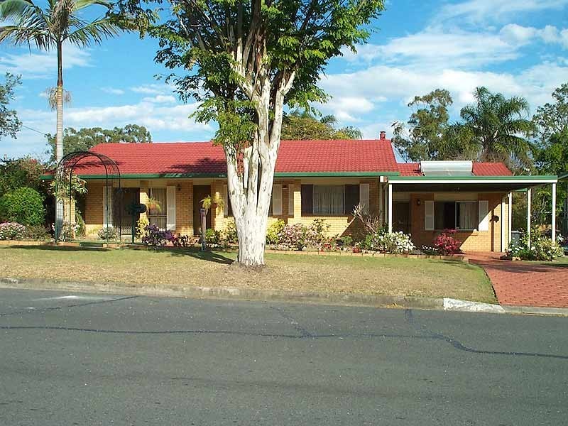 33 Vanessa Boulevard, Springwood QLD 4127