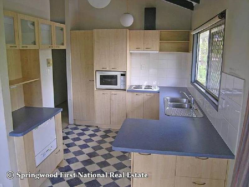 25 Barbaralla Drive, Springwood QLD 4127