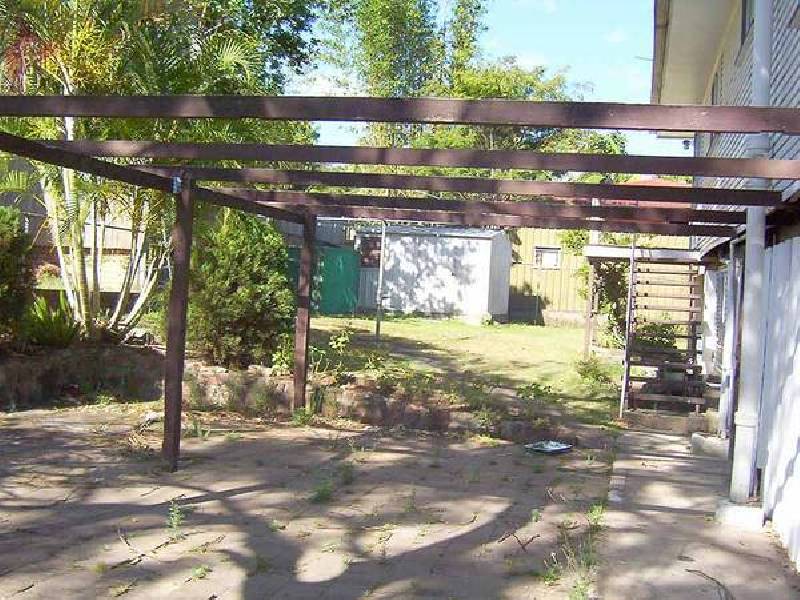 2 Raquel Avenue, Springwood QLD 4127