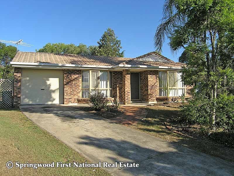 8 Culla Court, Meadowbrook QLD 4131