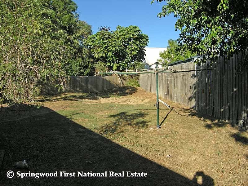 8 Culla Court, Meadowbrook QLD 4131