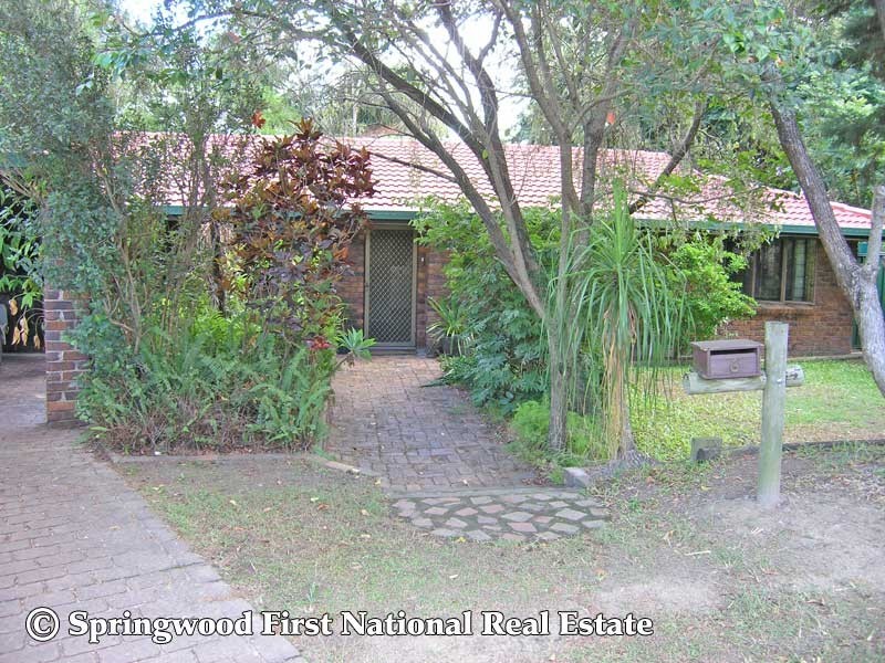 6 Athena Grove, Springwood QLD 4127