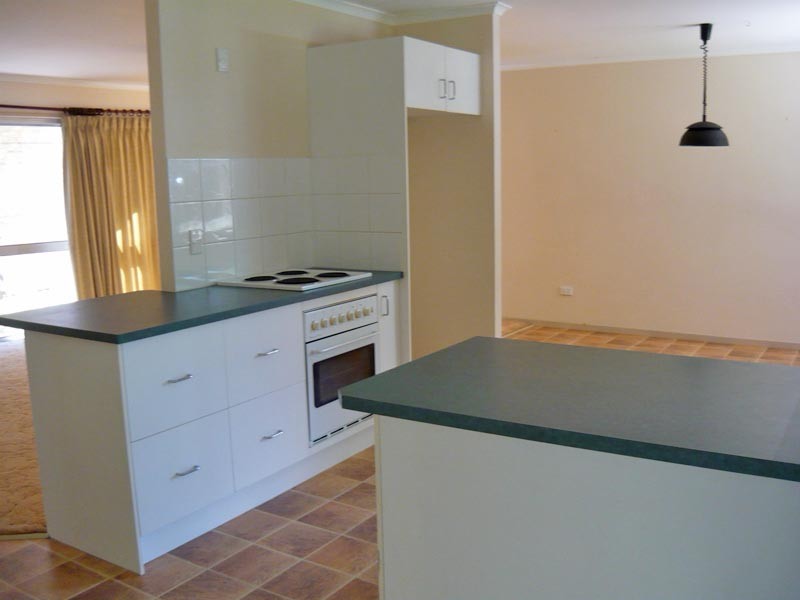 8 Light Street, Springwood QLD 4127