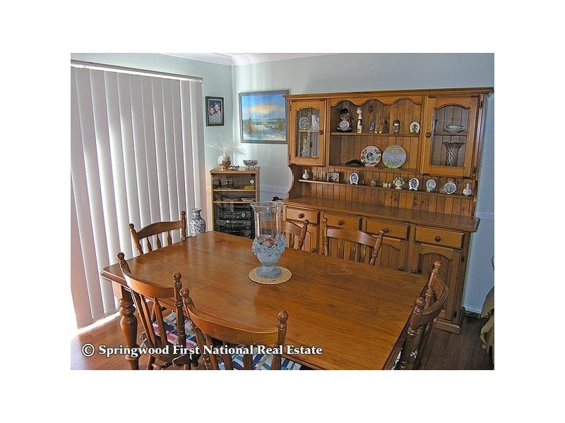 23/8 Peninsula Avenue, Cornubia QLD 4130