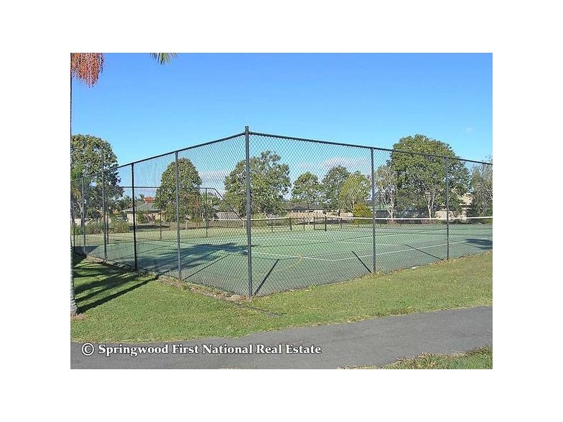 23/8 Peninsula Avenue, Cornubia QLD 4130