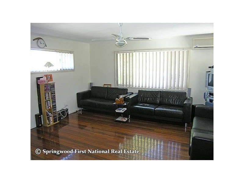 52 Ashton Street, Kingston QLD 4114